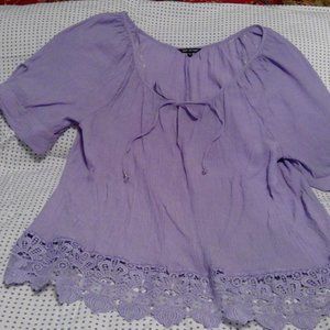 Unique spectrum brand gauzy peasant style top womans plus 2X